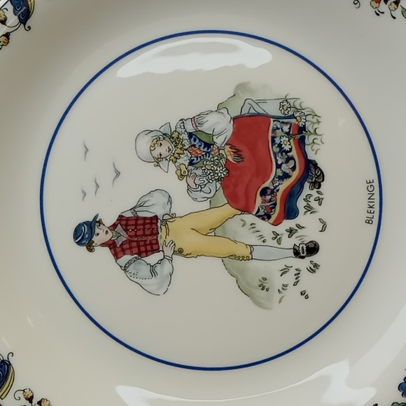 Vintage Rorstrand Swedish National Costumes "Blekinge" Collector Plate - Picture 2 of 6